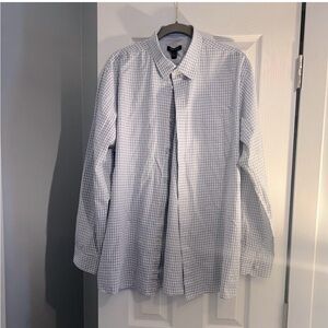 Men's Van Heusen long sleeve dress shirt L 16-16 1/2
Grid check design.